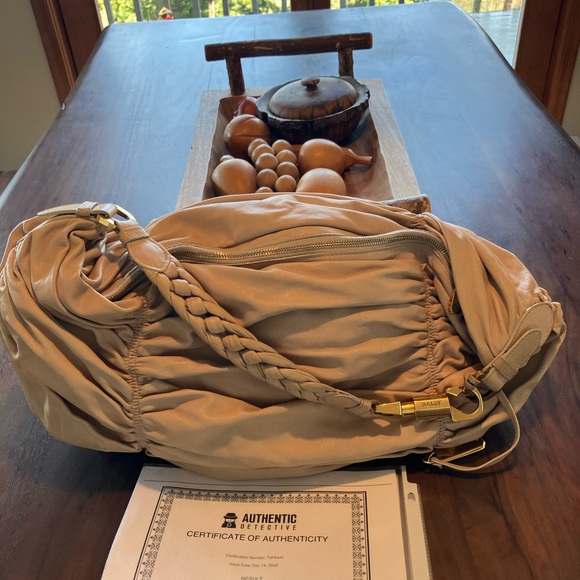 BALLY Y2K lamb skin Beige Shoulder Bag with Gold Accents COA - Picture 5 of 12